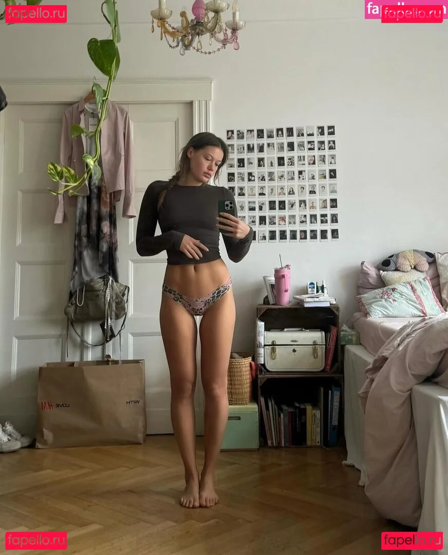 Karlotta Emilie Henke Onlyfans Photo Gallery 