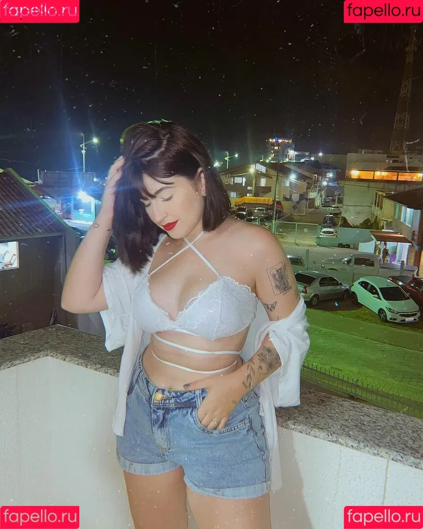 Bella Sant ASMR Onlyfans Photo Gallery 