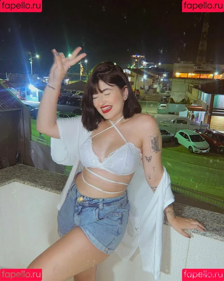 Bella Sant ASMR Onlyfans Photo Gallery 