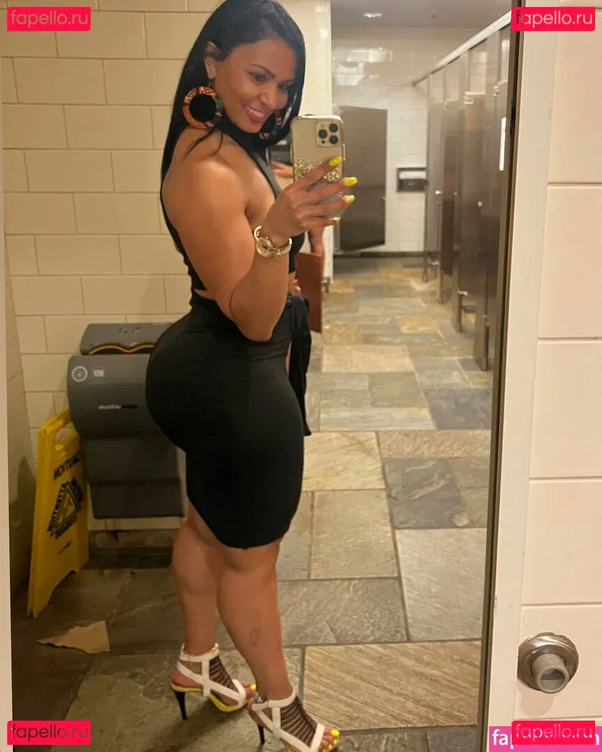 bodybypalaj Onlyfans Photo Gallery 