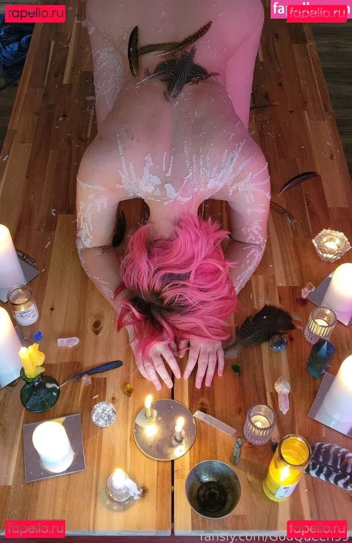 GodQueen99 Onlyfans Photo Gallery 
