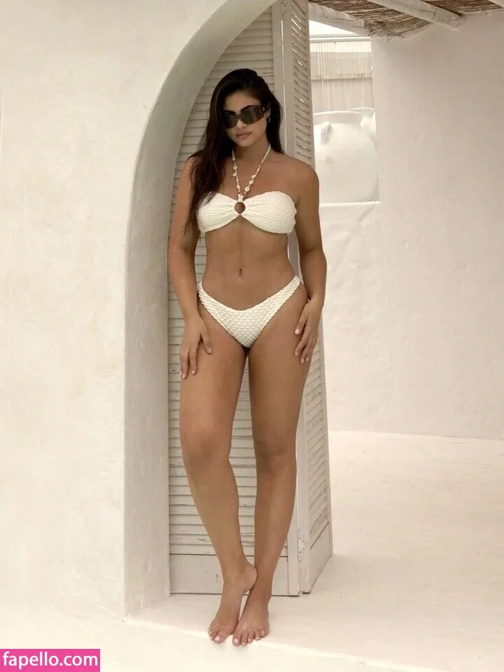 Sara Orrego Onlyfans Photo Gallery 