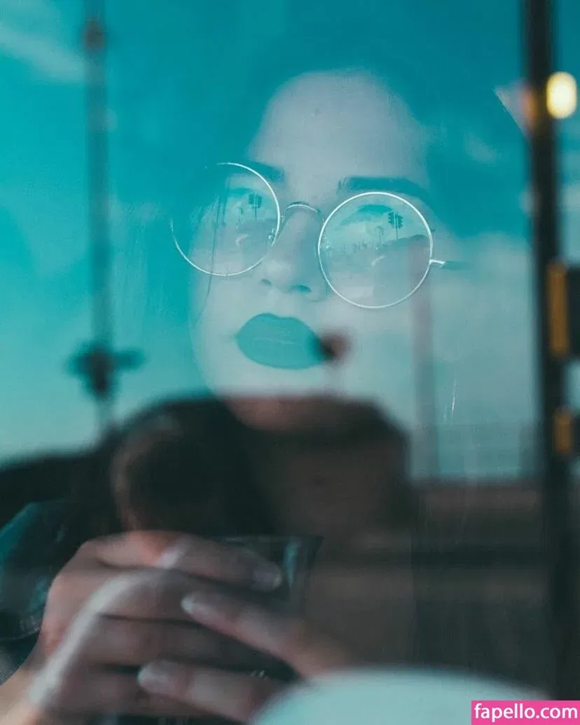 Emalia Genie Safia Onlyfans Photo Gallery 