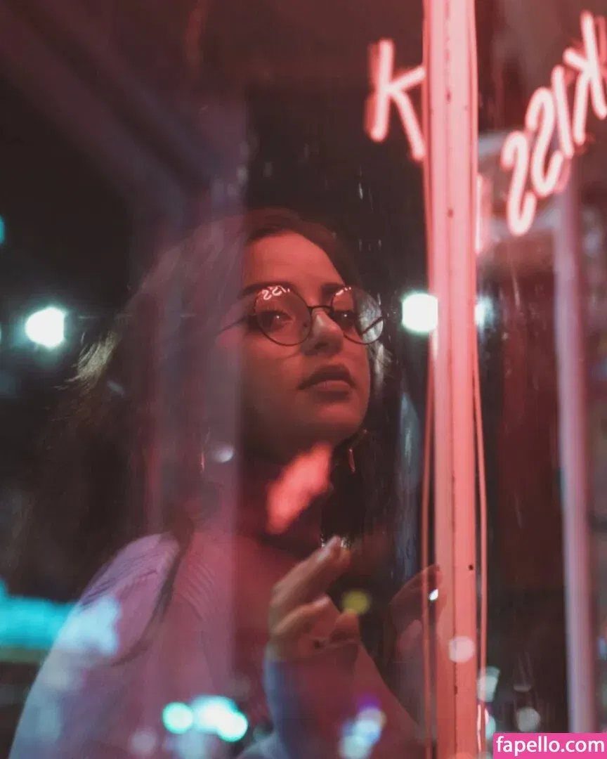 Emalia Genie Safia Onlyfans Photo Gallery 