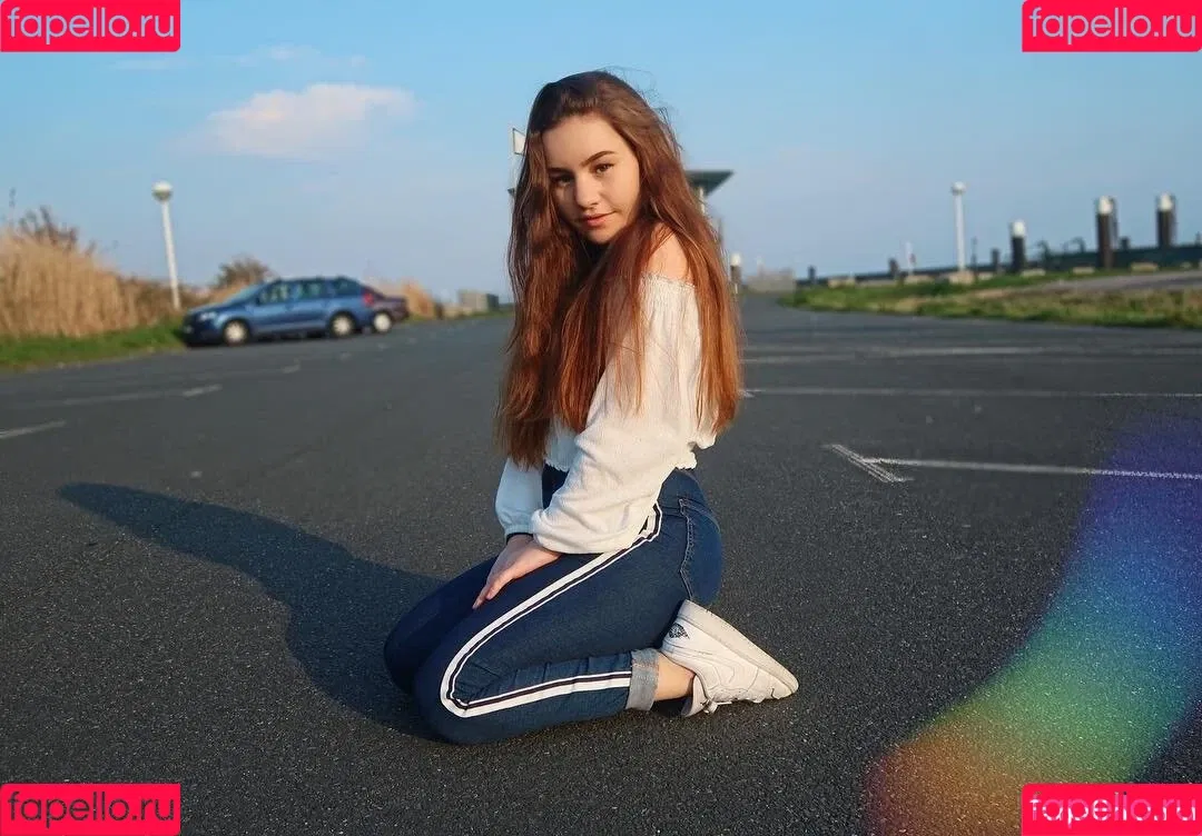 ASMR Marlife Onlyfans Photo Gallery 