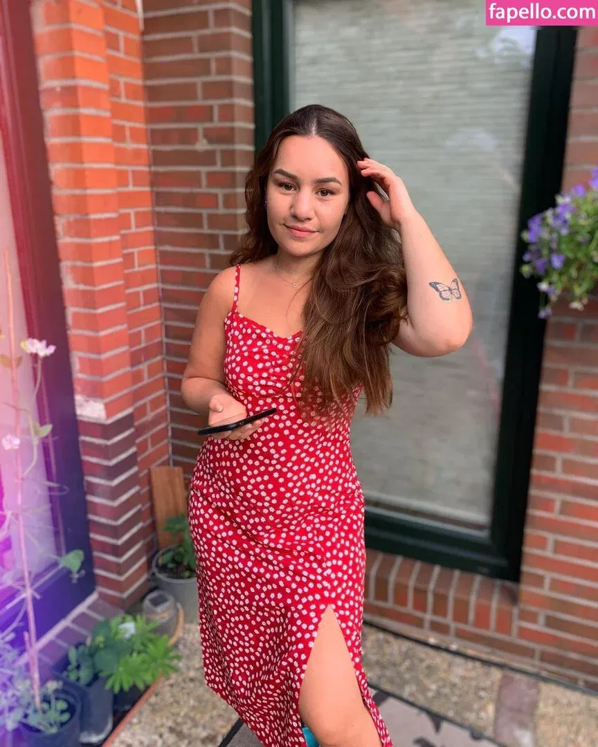 ASMR Marlife Onlyfans Photo Gallery 