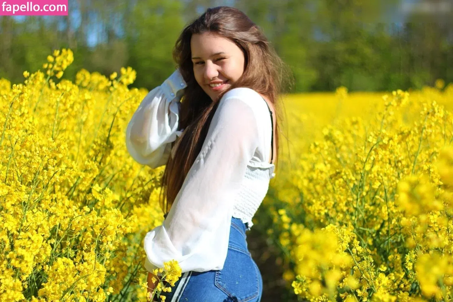 ASMR Marlife Onlyfans Photo Gallery 