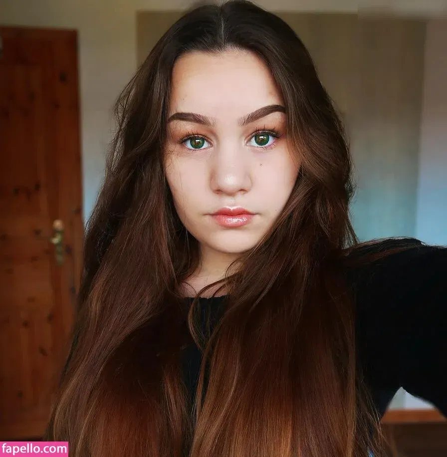 ASMR Marlife Onlyfans Photo Gallery 