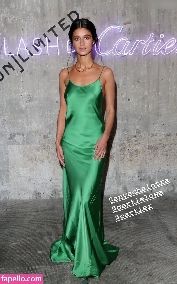 Anya Chalotra Onlyfans Photo Gallery 