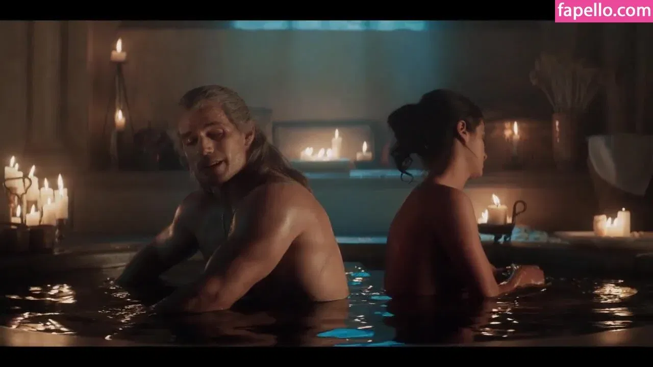 Anya Chalotra Onlyfans Photo Gallery 