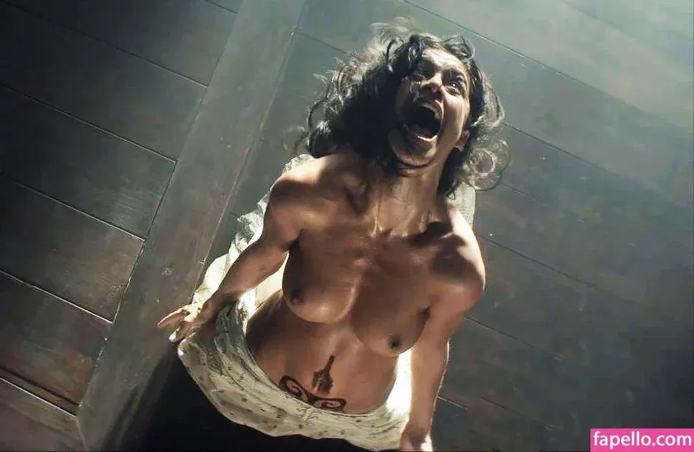 Anya Chalotra Onlyfans Photo Gallery 