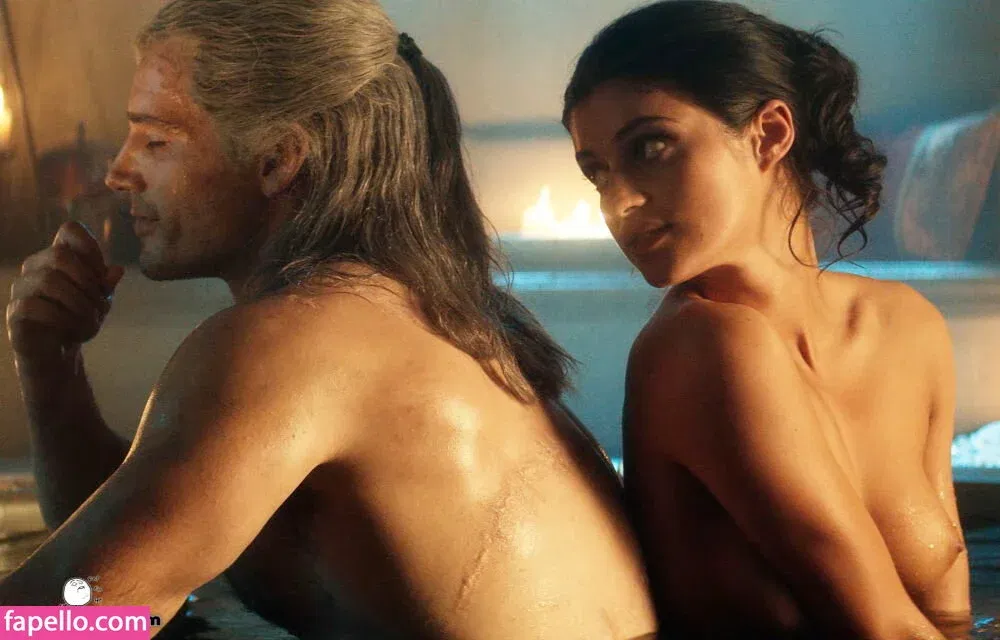 Anya Chalotra Onlyfans Photo Gallery 