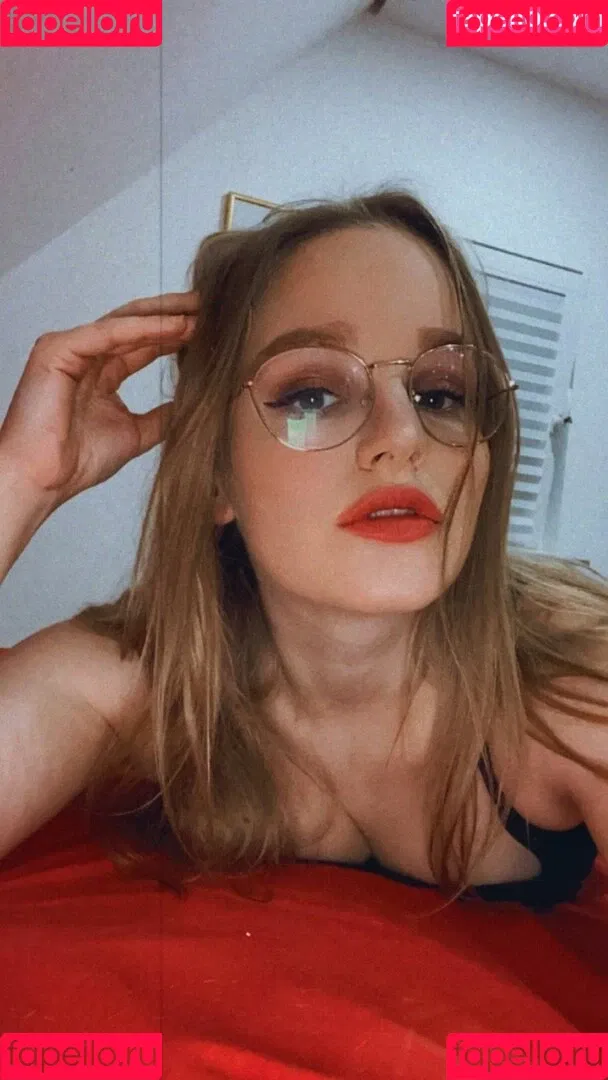 Lina-Klein Onlyfans Photo Gallery 