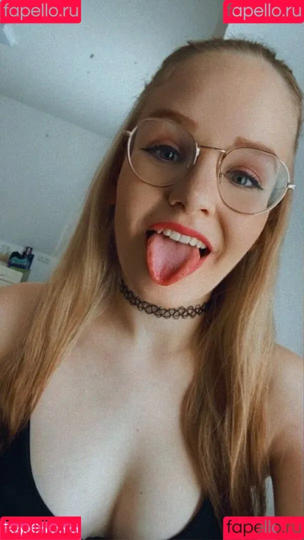 Lina-Klein Onlyfans Photo Gallery 