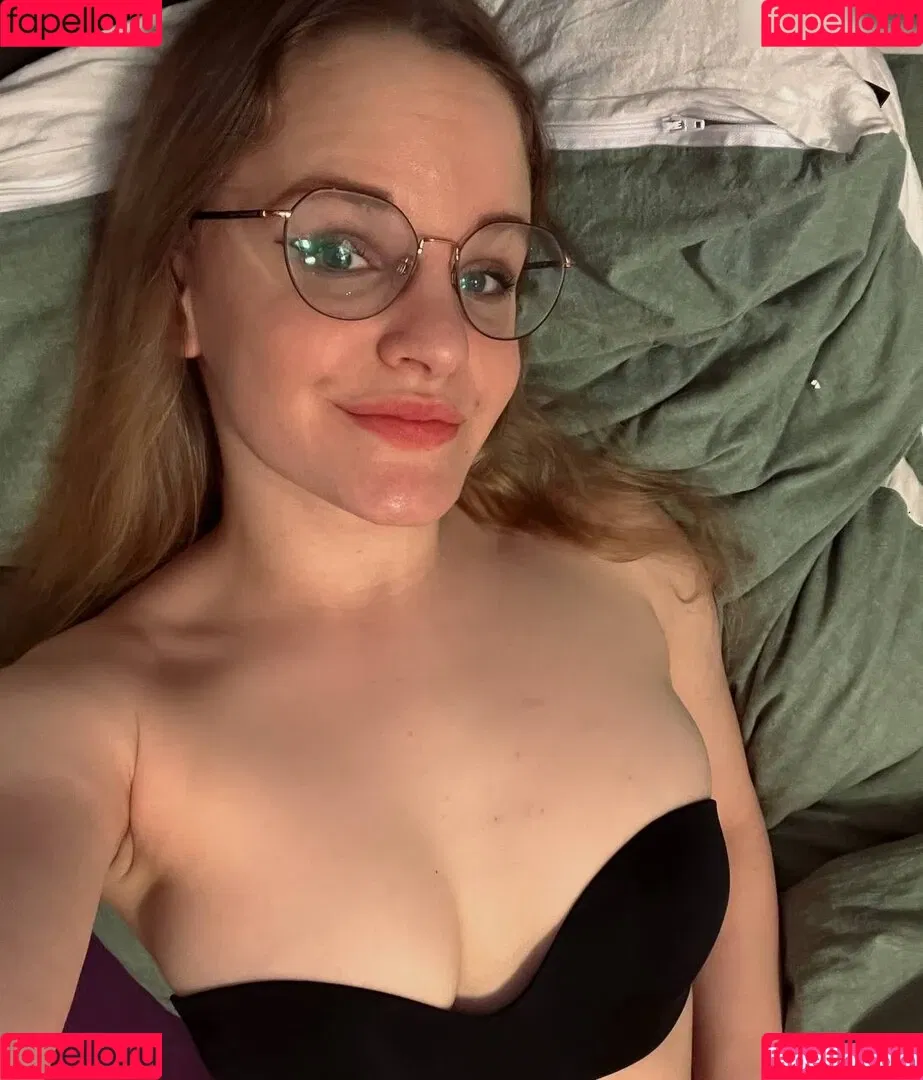 Lina-Klein Onlyfans Photo Gallery 