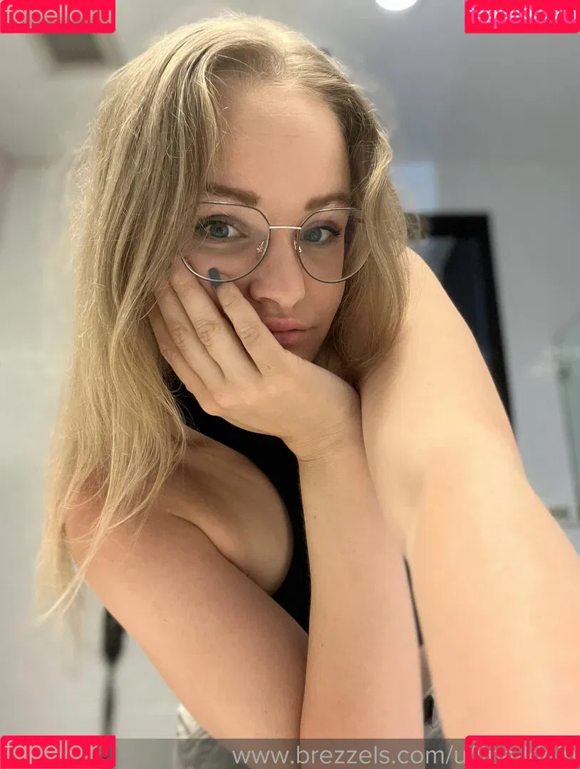 Lina-Klein Onlyfans Photo Gallery 