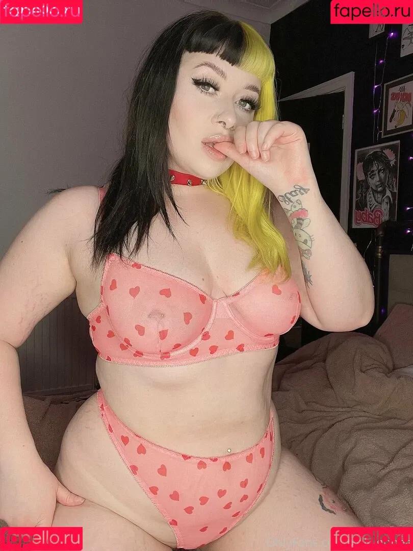 xostevieleigh Onlyfans Photo Gallery 