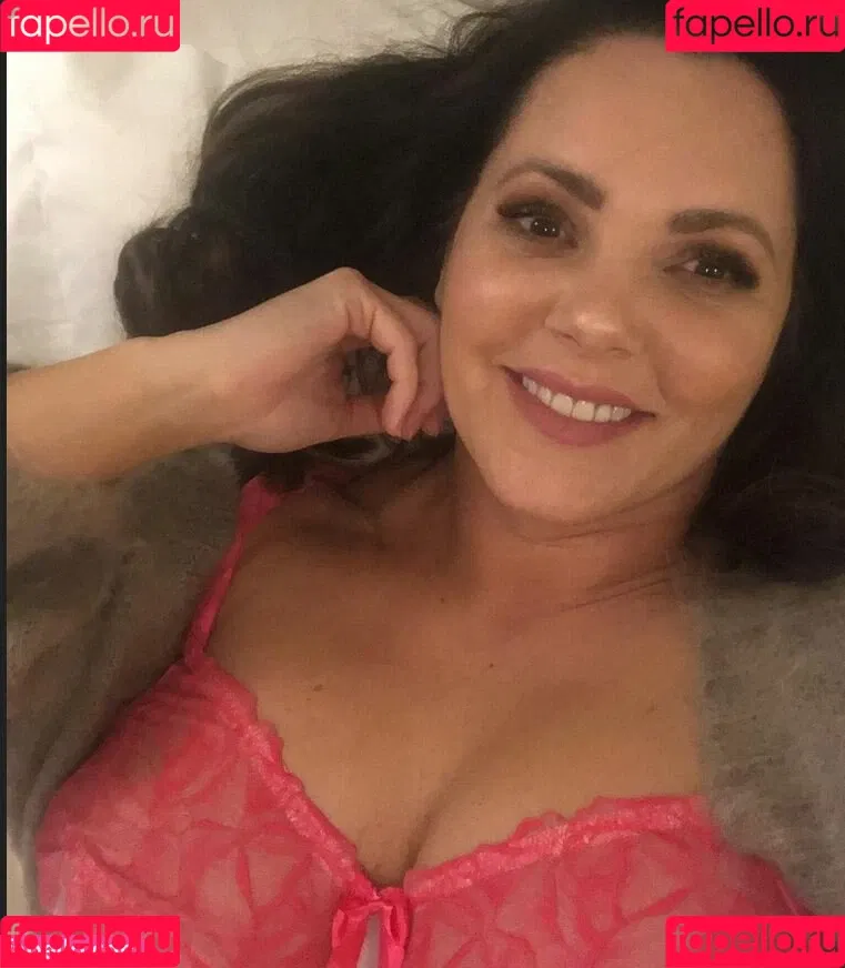Paula Lambert Onlyfans Photo Gallery 