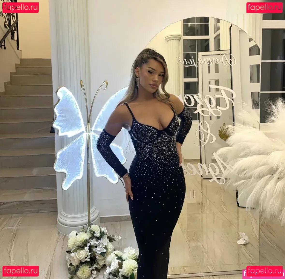 Almira Azemi Onlyfans Photo Gallery 