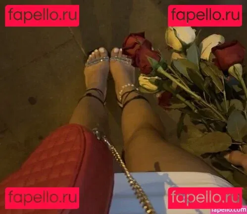 Almira Azemi Onlyfans Photo Gallery 