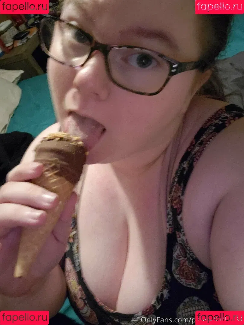 pandafluff1137 Onlyfans Photo Gallery 