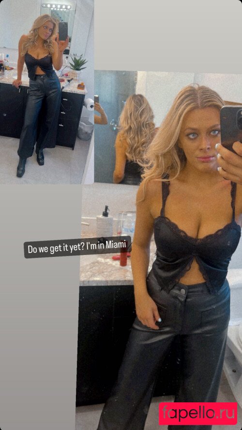 Sara Civian Nude Onlyfans Photo 7