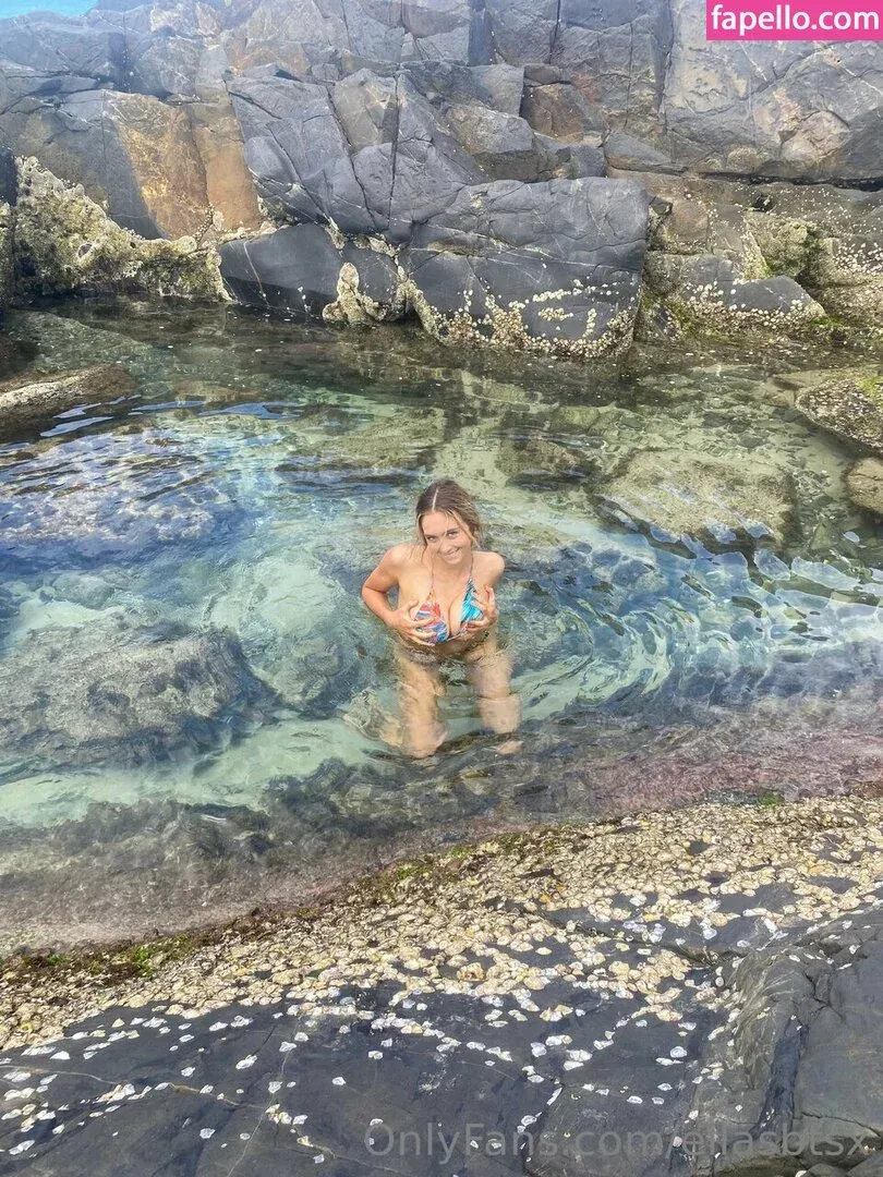 ellasbtsx Onlyfans Photo Gallery 