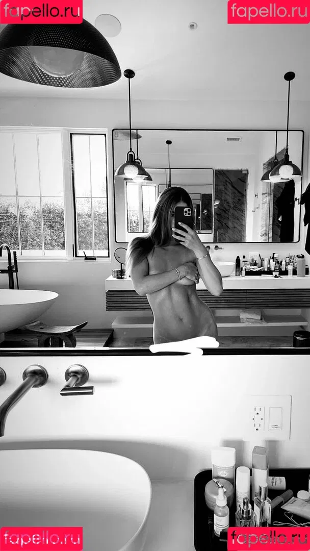 Sarah Kohan Onlyfans Photo Gallery 
