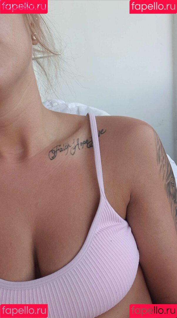 mellashz Onlyfans Photo Gallery 