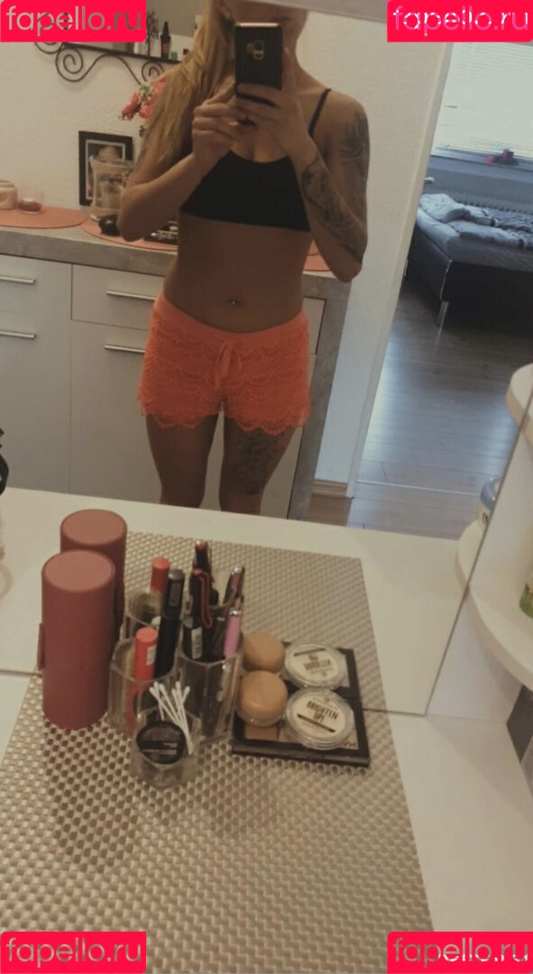 mellashz Onlyfans Photo Gallery 