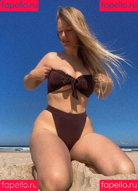 Amelia Jaane Onlyfans Photo Gallery 