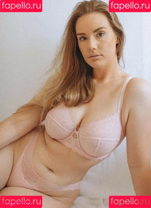 Amelia Jaane Onlyfans Photo Gallery 