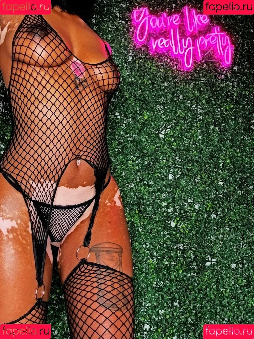 Curiousiteaaa Onlyfans Photo Gallery 