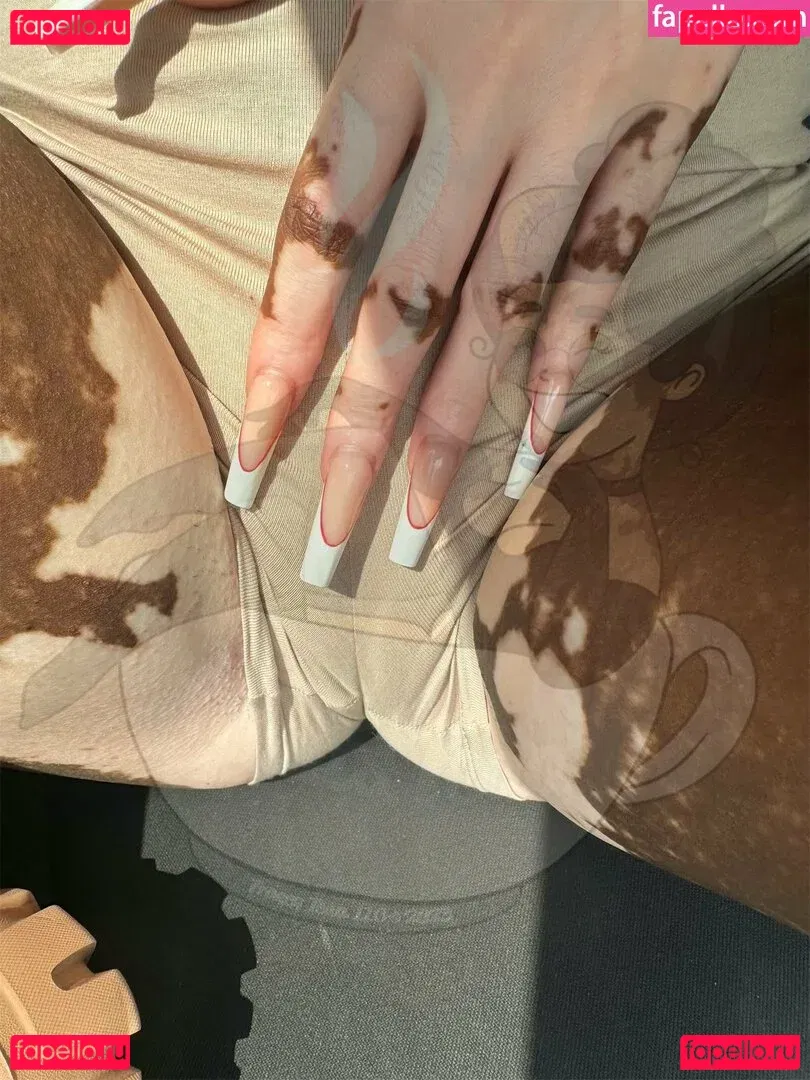 Curiousiteaaa Onlyfans Photo Gallery 