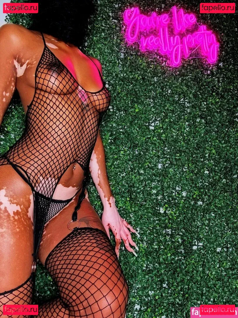 Curiousiteaaa Onlyfans Photo Gallery 