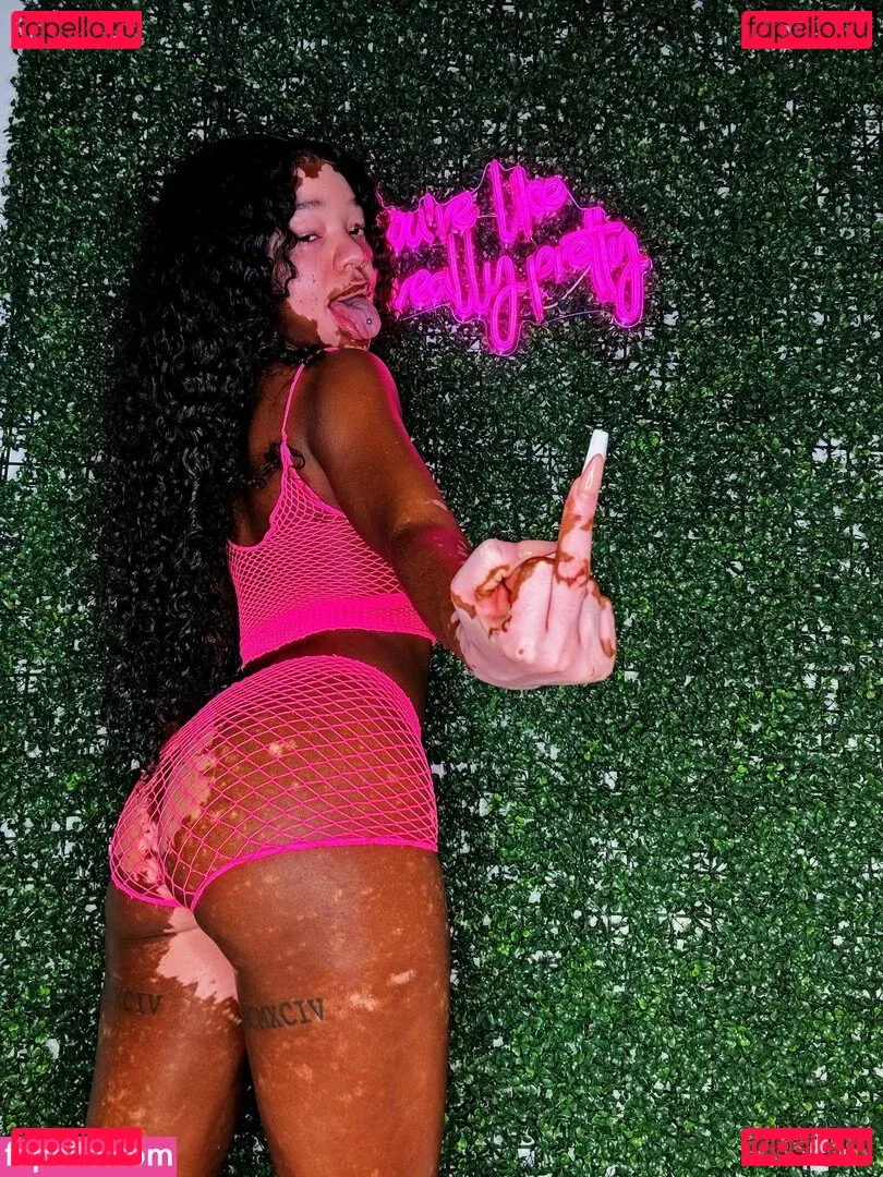 Curiousiteaaa Onlyfans Photo Gallery 