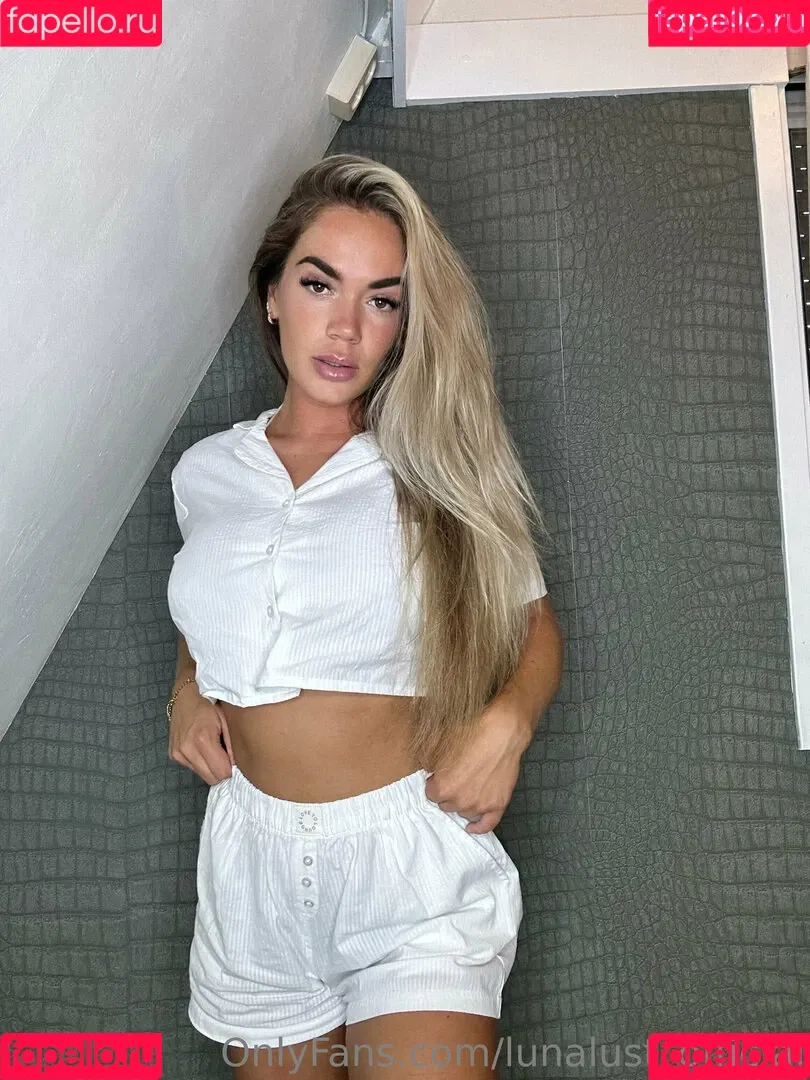 lunalust_official Onlyfans Photo Gallery 