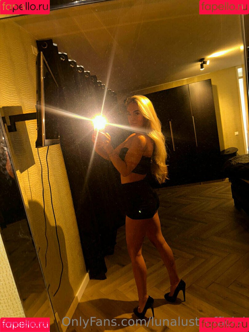 lunalust_official Onlyfans Photo Gallery 