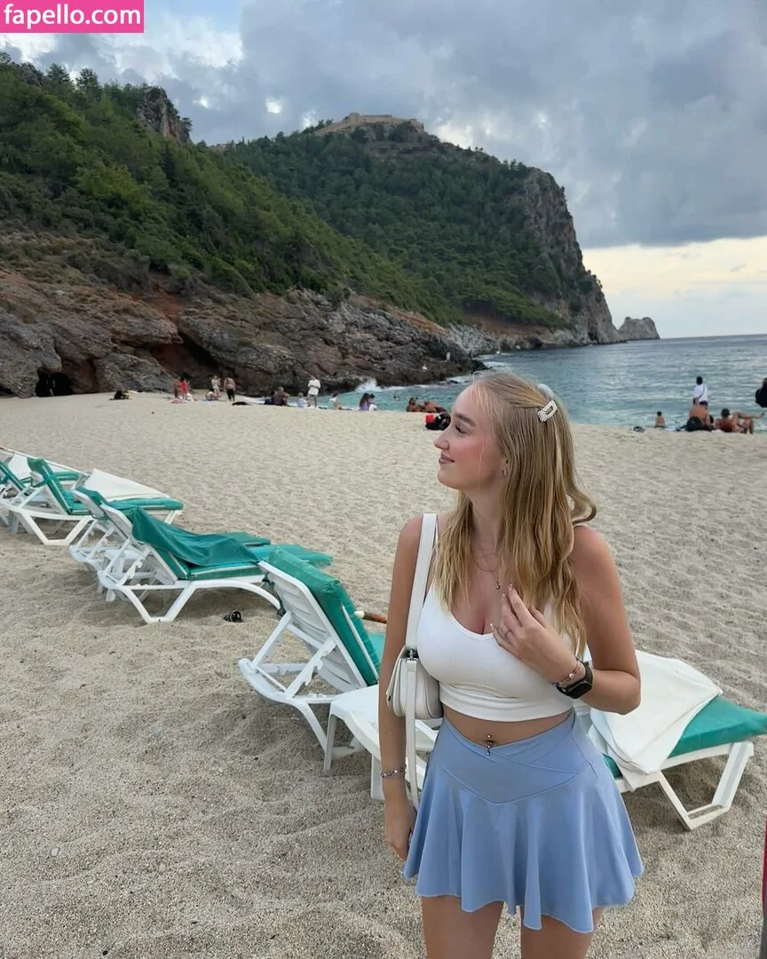 lenaahdl Onlyfans Photo Gallery 