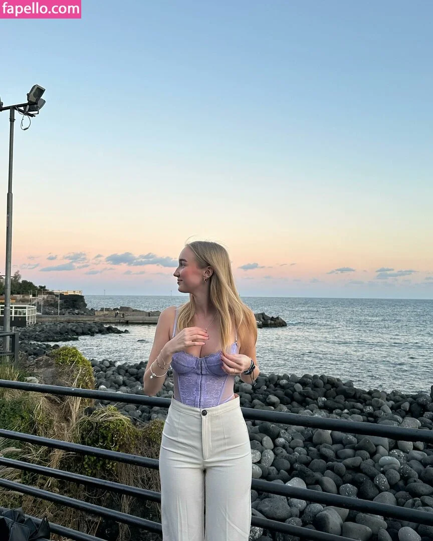 lenaahdl Onlyfans Photo Gallery 