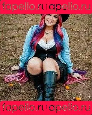MissAnnialatrix Onlyfans Photo Gallery 