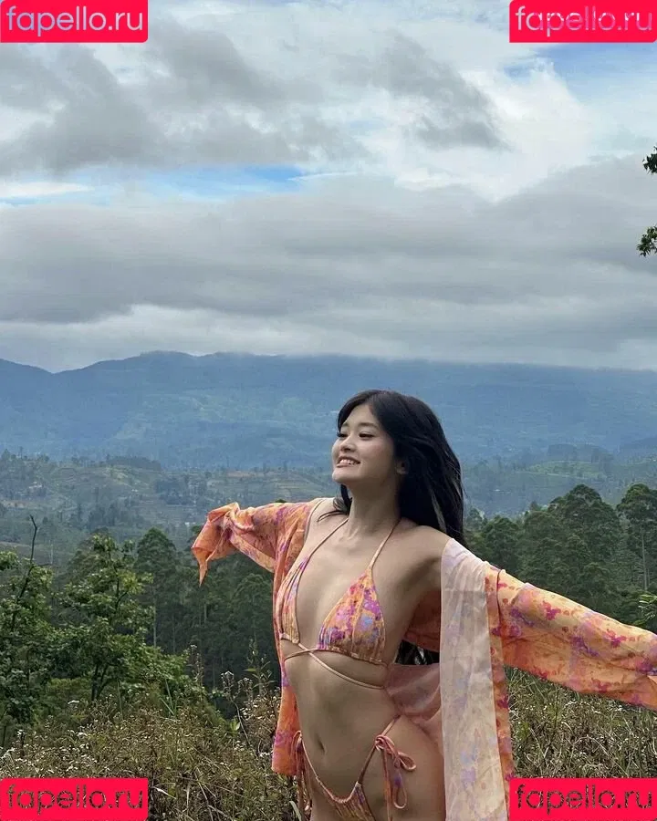 Kika Kim Onlyfans Photo Gallery 