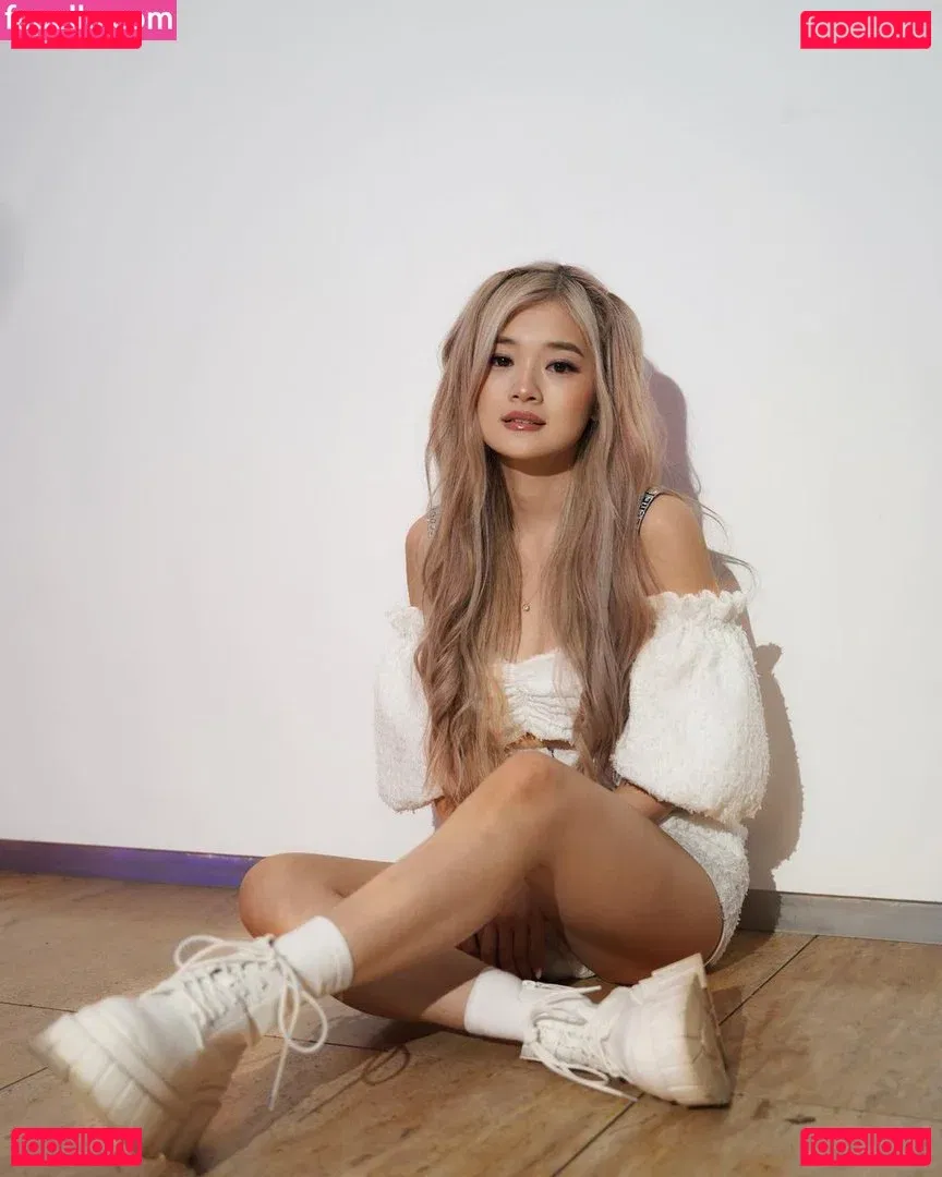 Kika Kim Onlyfans Photo Gallery 