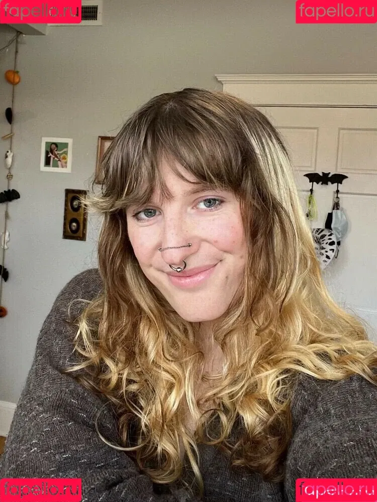 plushieguts Onlyfans Photo Gallery 