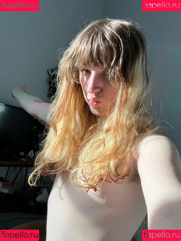 plushieguts Onlyfans Photo Gallery 