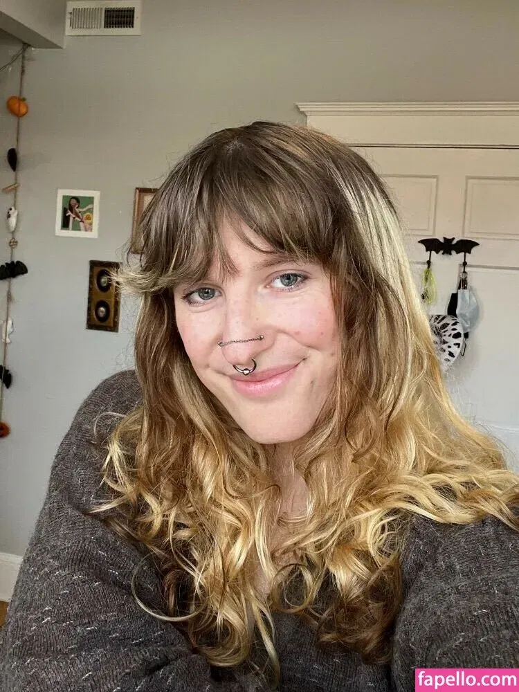 plushieguts Onlyfans Photo Gallery 