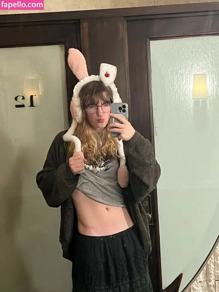 plushieguts Onlyfans Photo Gallery 