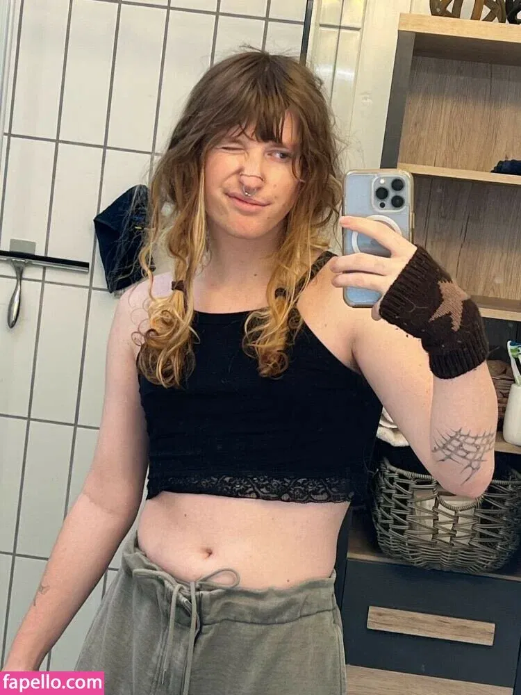 plushieguts Onlyfans Photo Gallery 