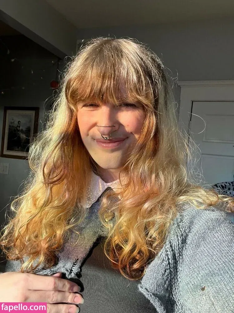 plushieguts Onlyfans Photo Gallery 