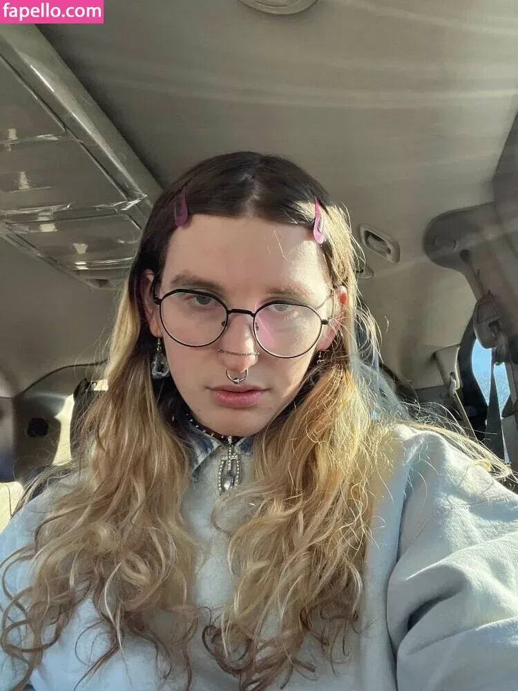 plushieguts Onlyfans Photo Gallery 